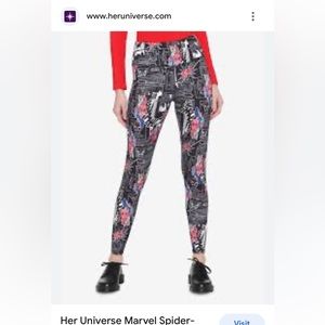 New Her Universe Marvel leggings kid size large